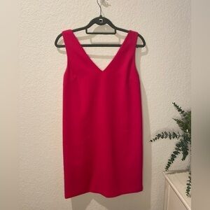 𝅺TRINA Turk Double V Sheath Dress in Fuchsia